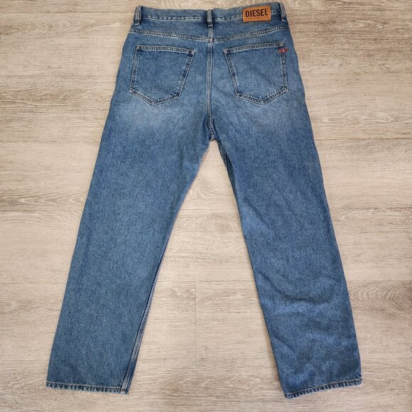 Diesel Library Men's D-Macs Straight Leg Button Fly Jeans Size W33 L30 - Picture 9 of 10